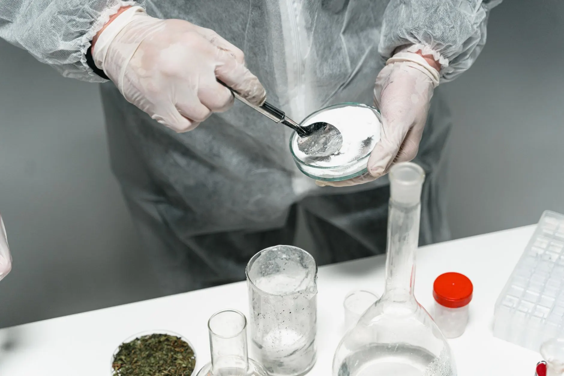 中蚕生物蚕桑系列健康产品在行业应用中的技术优势解析